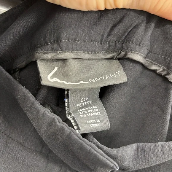 Lane Bryant Petite Black Dress Pants Button Accent Stretch 24P Rayon Nylon Blend - Picture 2 of 16